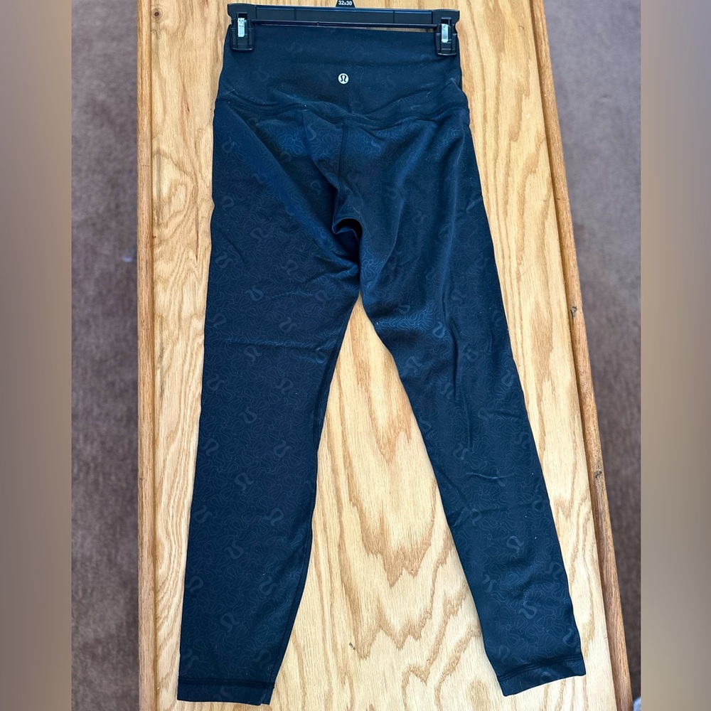 lululemon stamped leggings